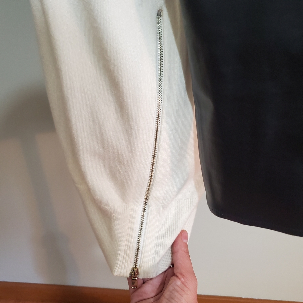 Ann Taylor wool blend cream with faux leather 3/4" sleeves pullover sweater. M - Picture 6 of 10